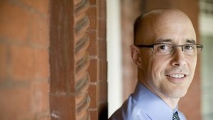 Reinkarnace - Dr. Jim B. Tucker Hlubinná regresní terapie